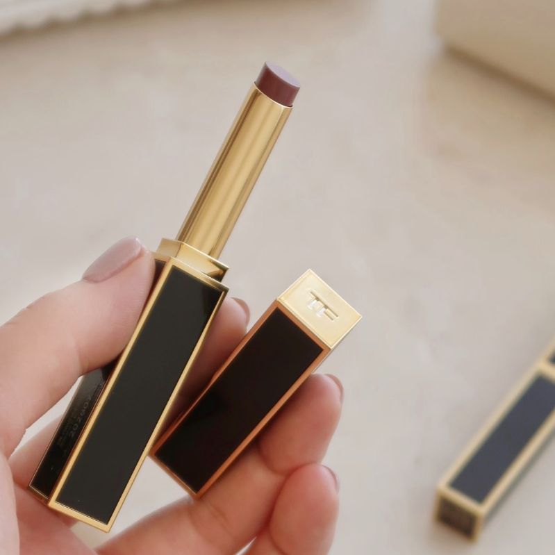 Tom Ford 超模黑跟緞光唇膏