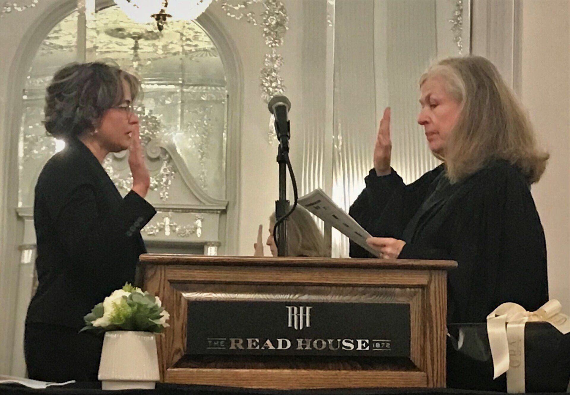 Lee Ann Adams Sworn as Chattanooga Bar Association President