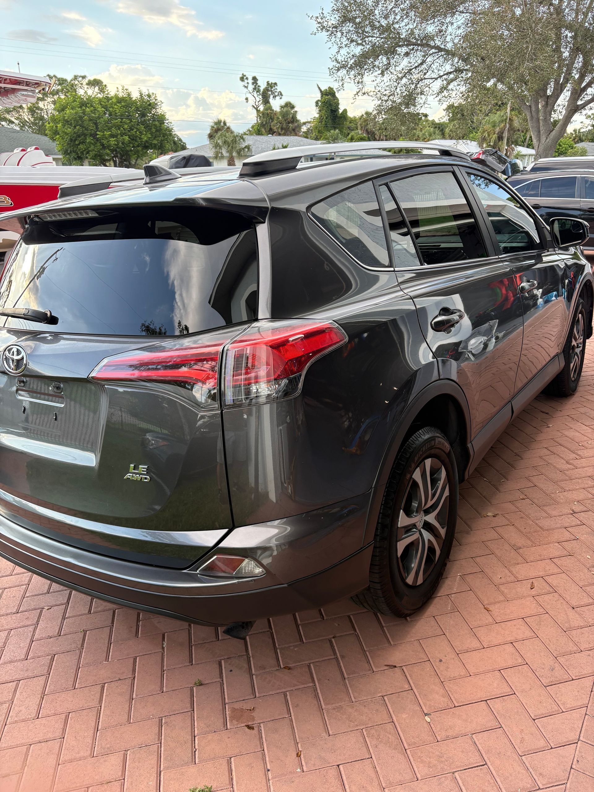 2016 Toyota RAV4 LE Sport Utility 4D
