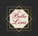 Logo per La Bella Lira: testo in corsivo rosso all'interno di una cornice color crema a forma di diamante, circondata da forme geometriche dorate e grigio scuro.