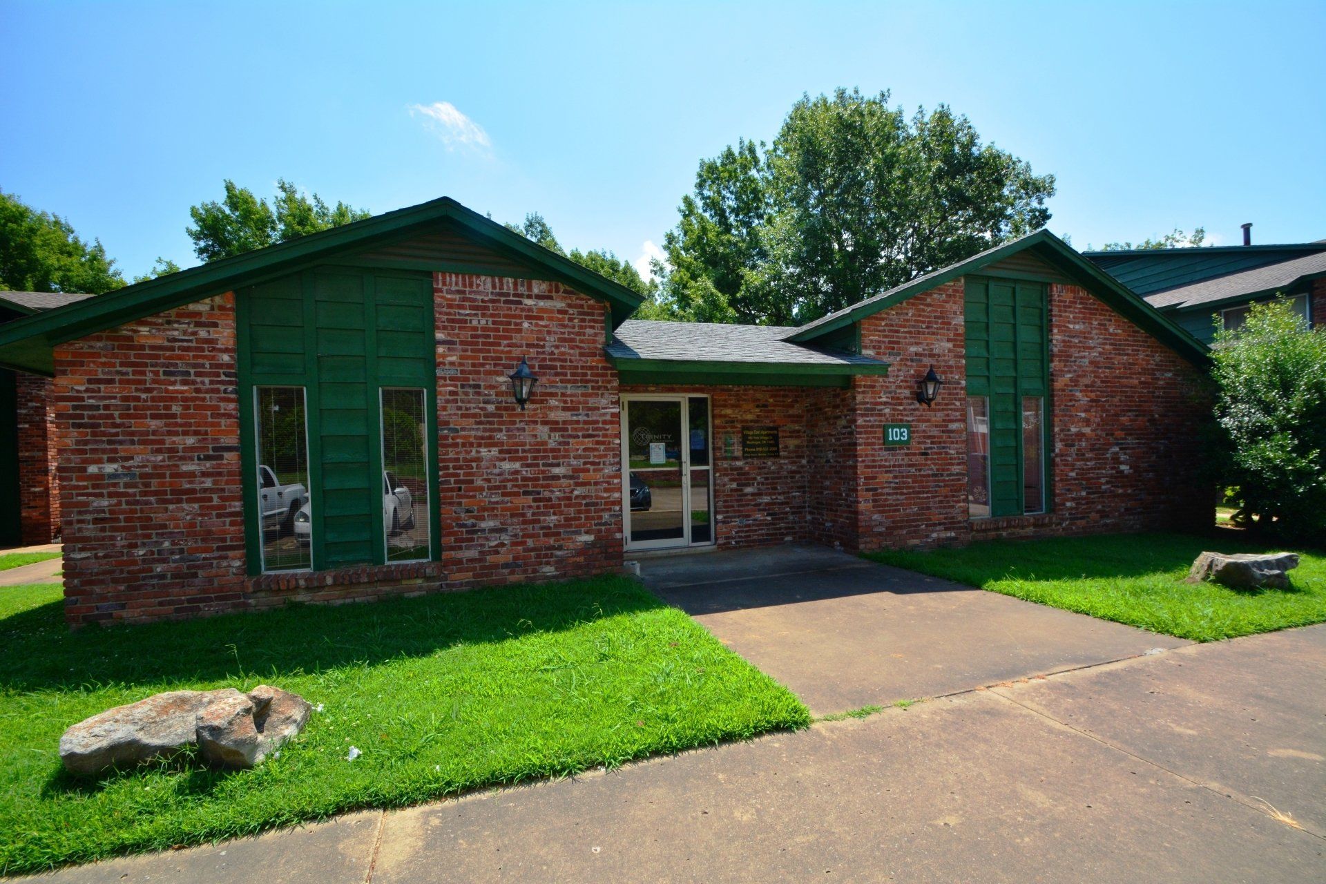 Village East Apartments | Rent Muskogee - Atlas PM