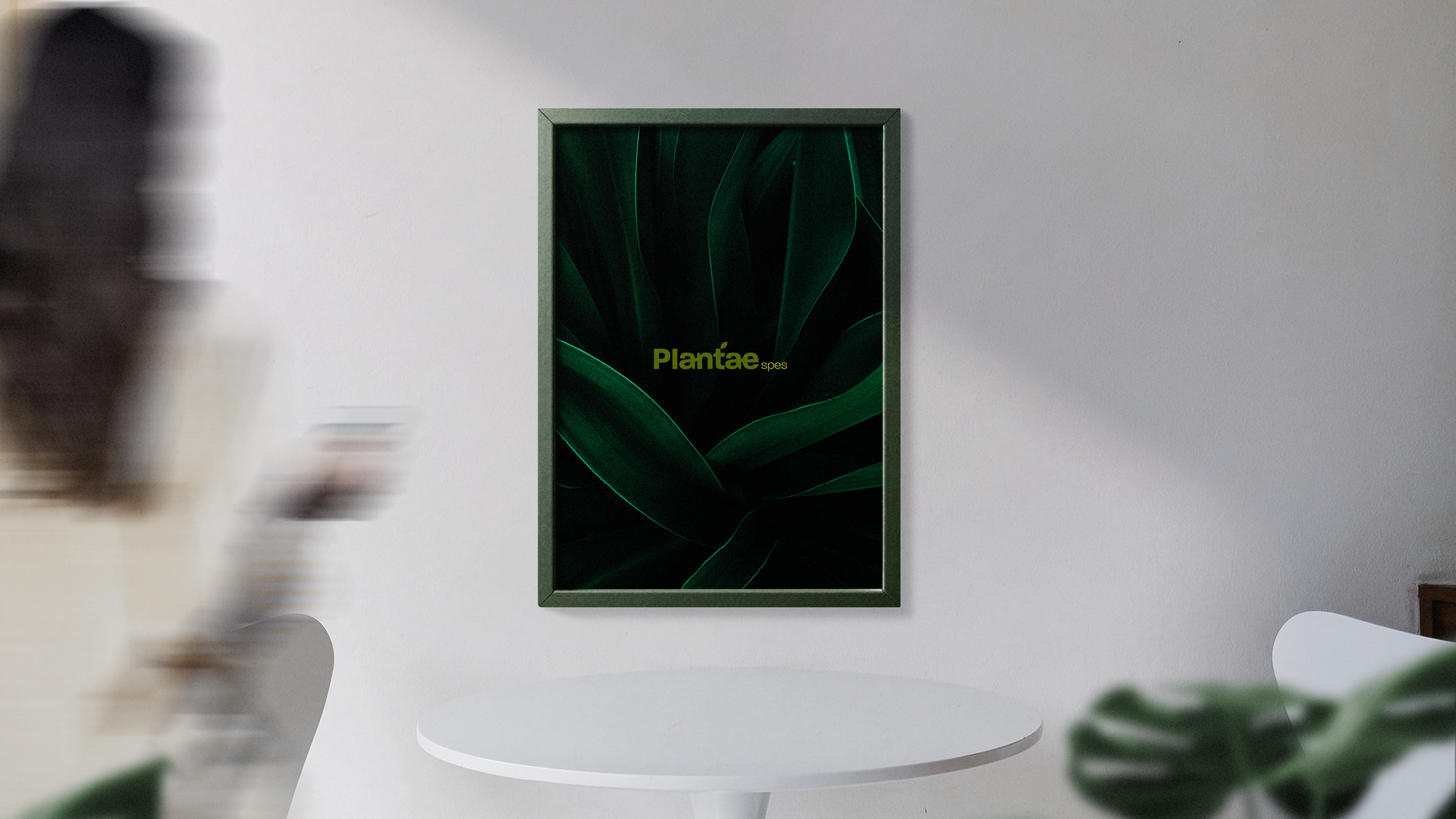 A letra a está escrita em preto sobre fundo verde.