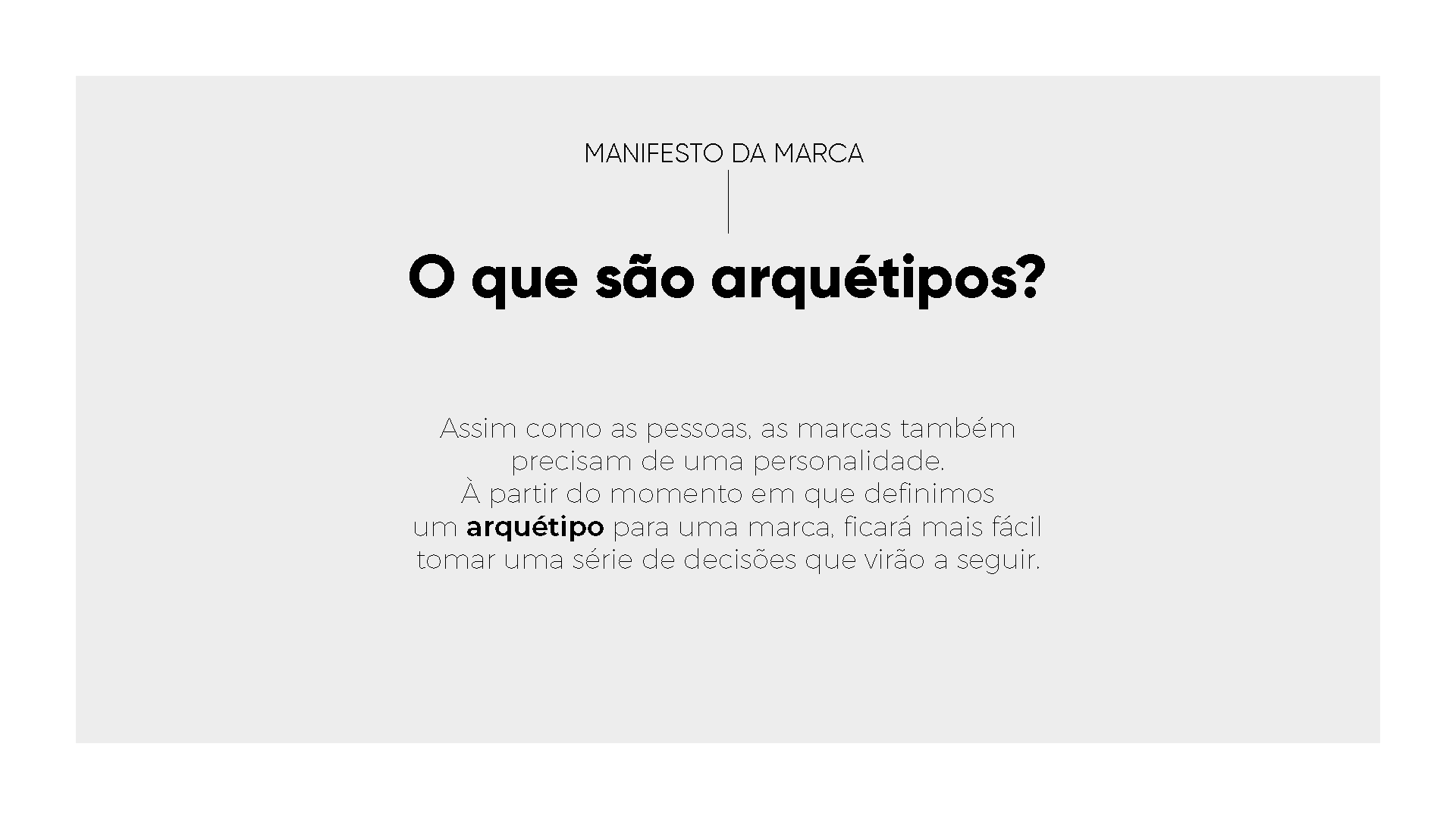 A white background with a black text that says o que são arquetipos ?