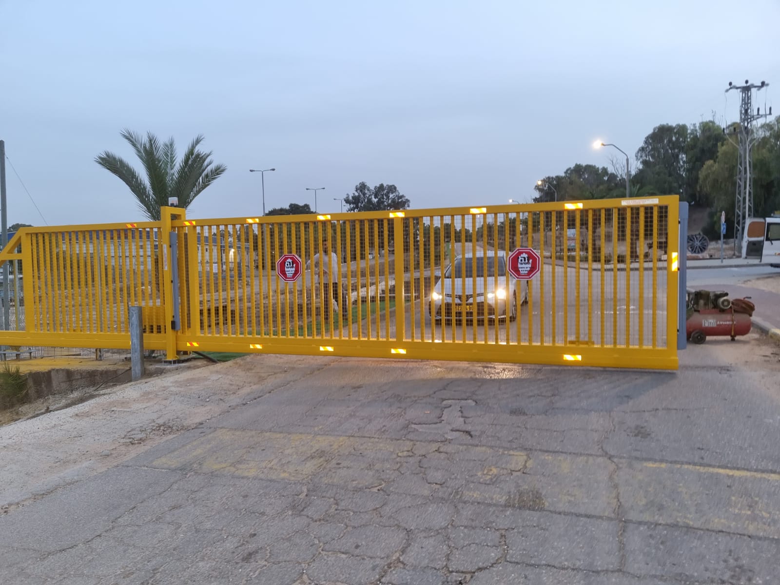 שערים חשמליים לעסקים