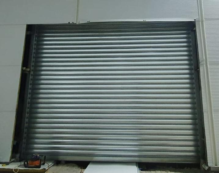 תריסי גלילה לעסקים