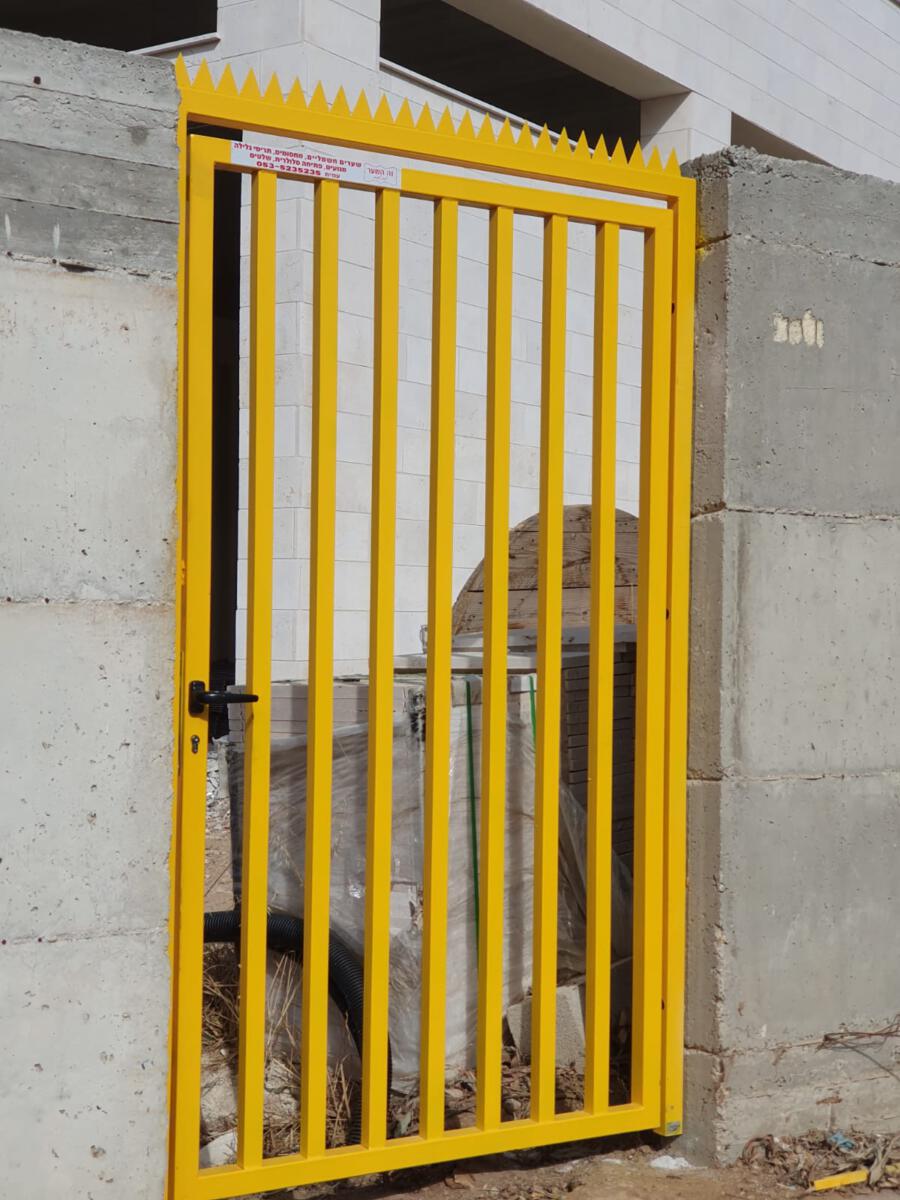 שערים חשמליים לחניונים