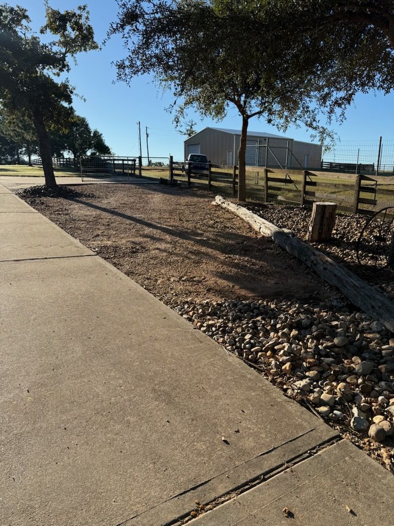 Concrete Sidewalk Borders — Sealy, TX — Sealy Paving, Inc.
