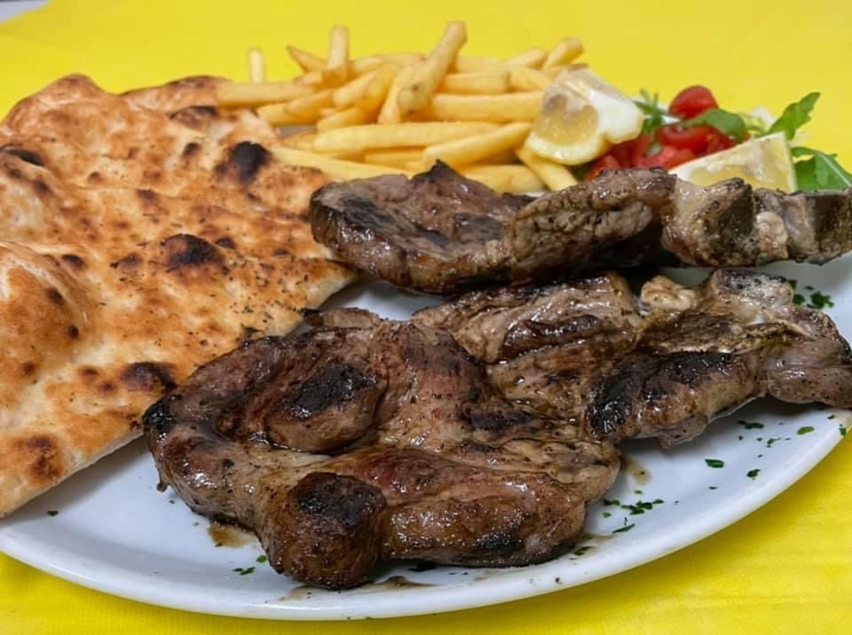 PIZZE & DELIZIE PIATTI DI CARNE