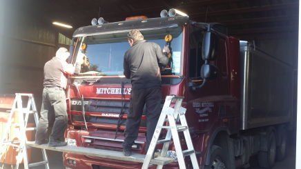  windscreen repair team at work in Christchurch 