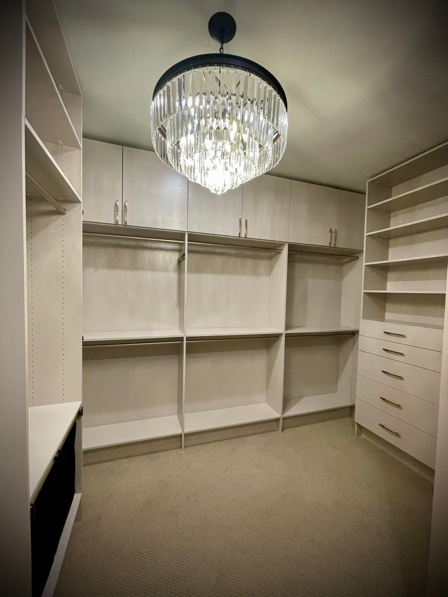 Built-In Walk-In Closet Configurations