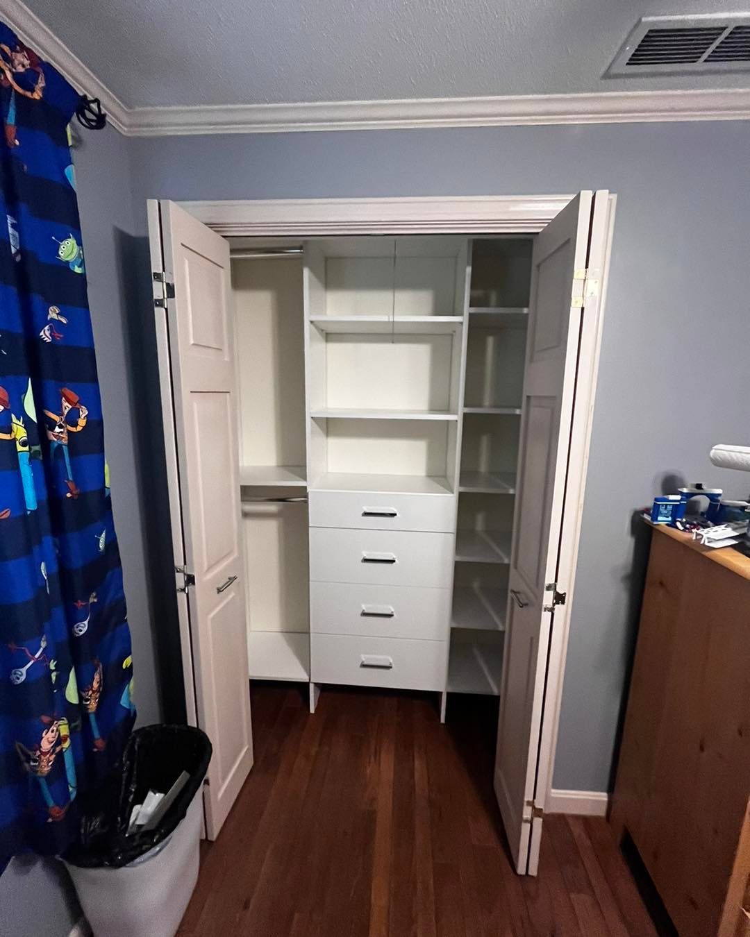 Custom reach-in closet | South Central, PA