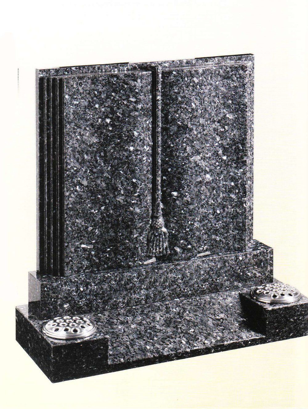 Auckland Memorials Master Masons 107