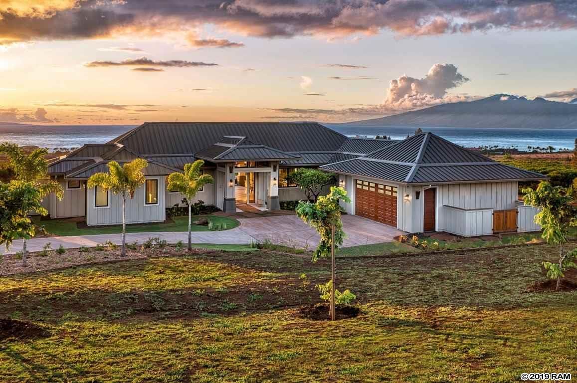 Good Shot of Front of the House — Puunene, HI — Castaway Construction & Restoration, LLC