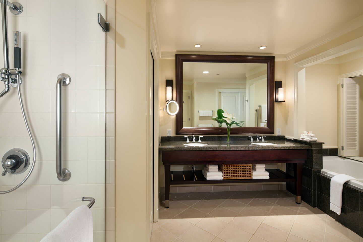 KORN Mirror in Bathroom — Puunene, HI — Castaway Construction & Restoration, LLC