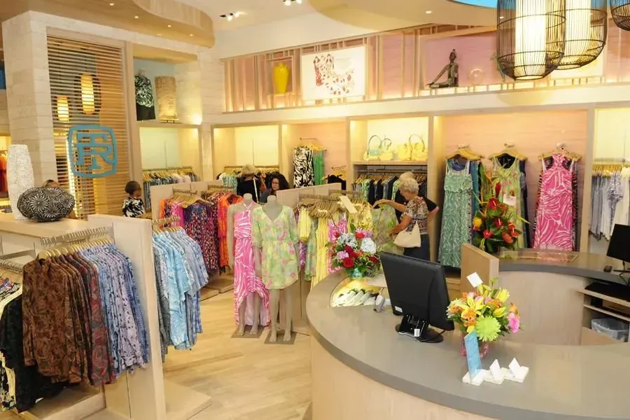 Outside Lucky Brand — Puunene, HI — Castaway Construction & Restoration, LLC