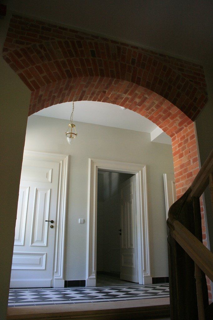 Medinės vidaus durys