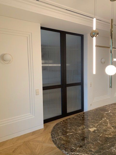 Stumdomos vidaus durys