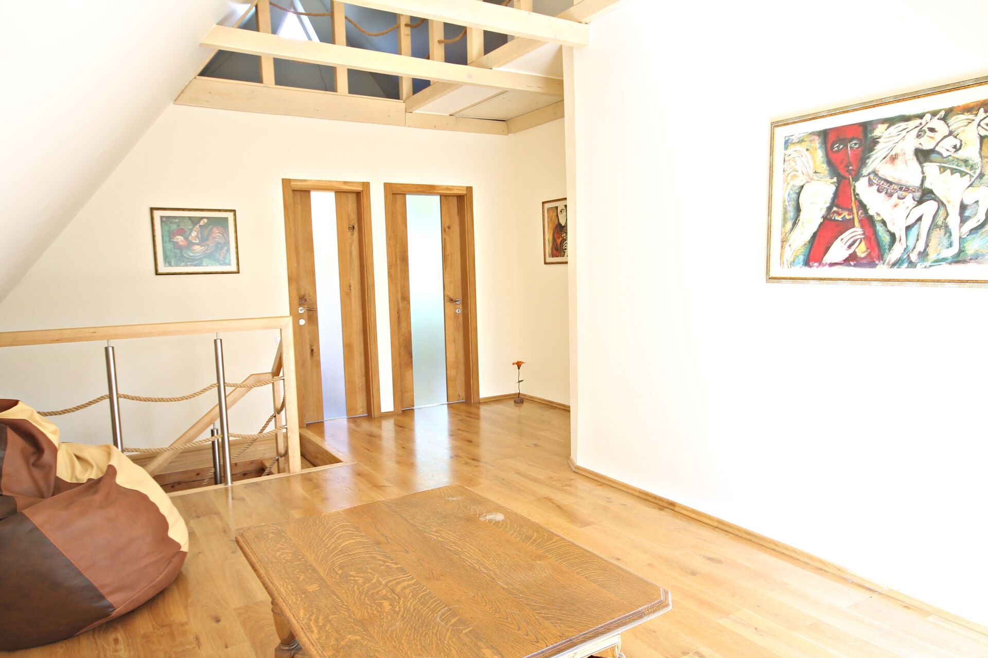 Medinės vidaus durys