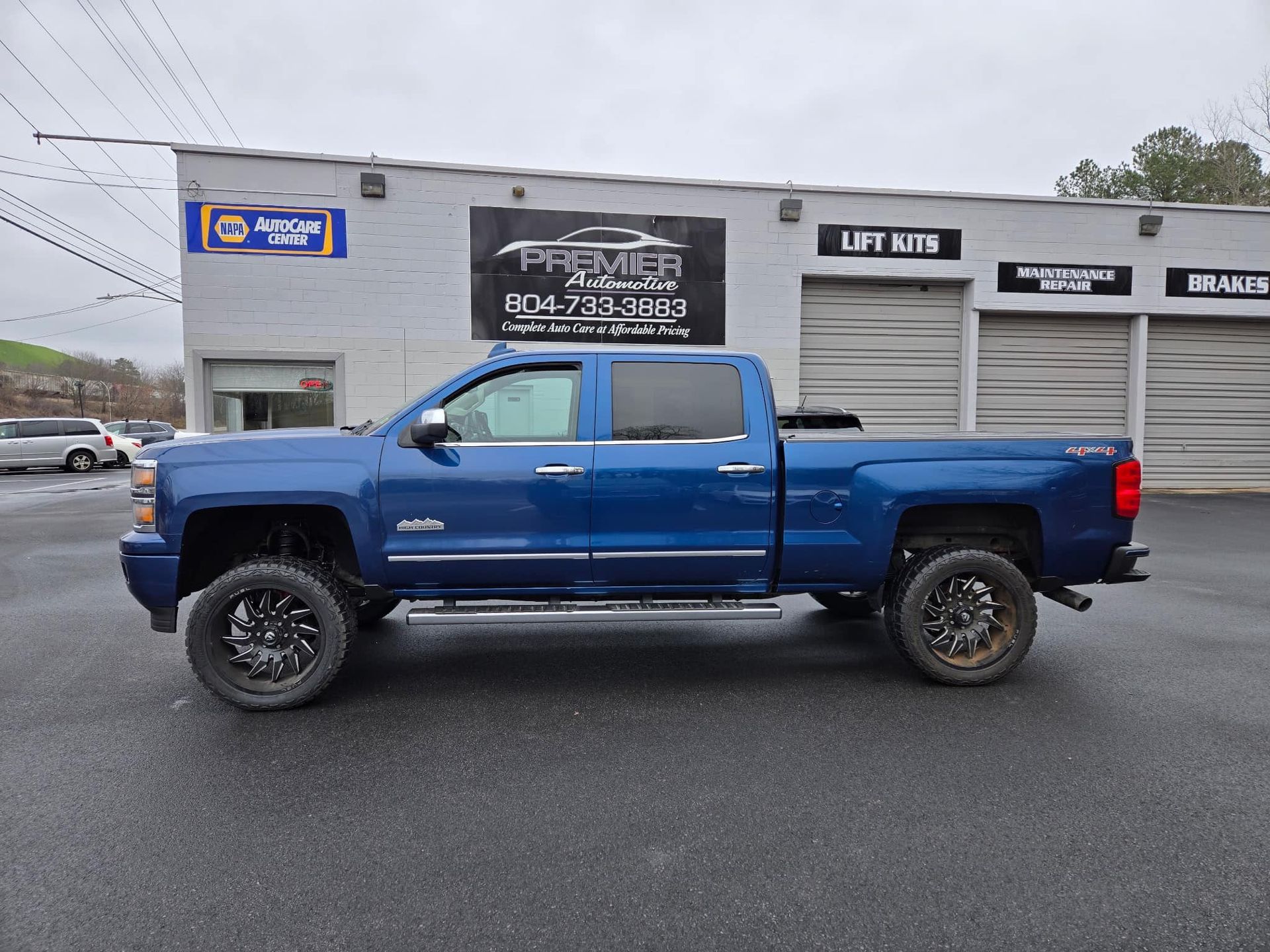 Premier Automotive Gallery Image