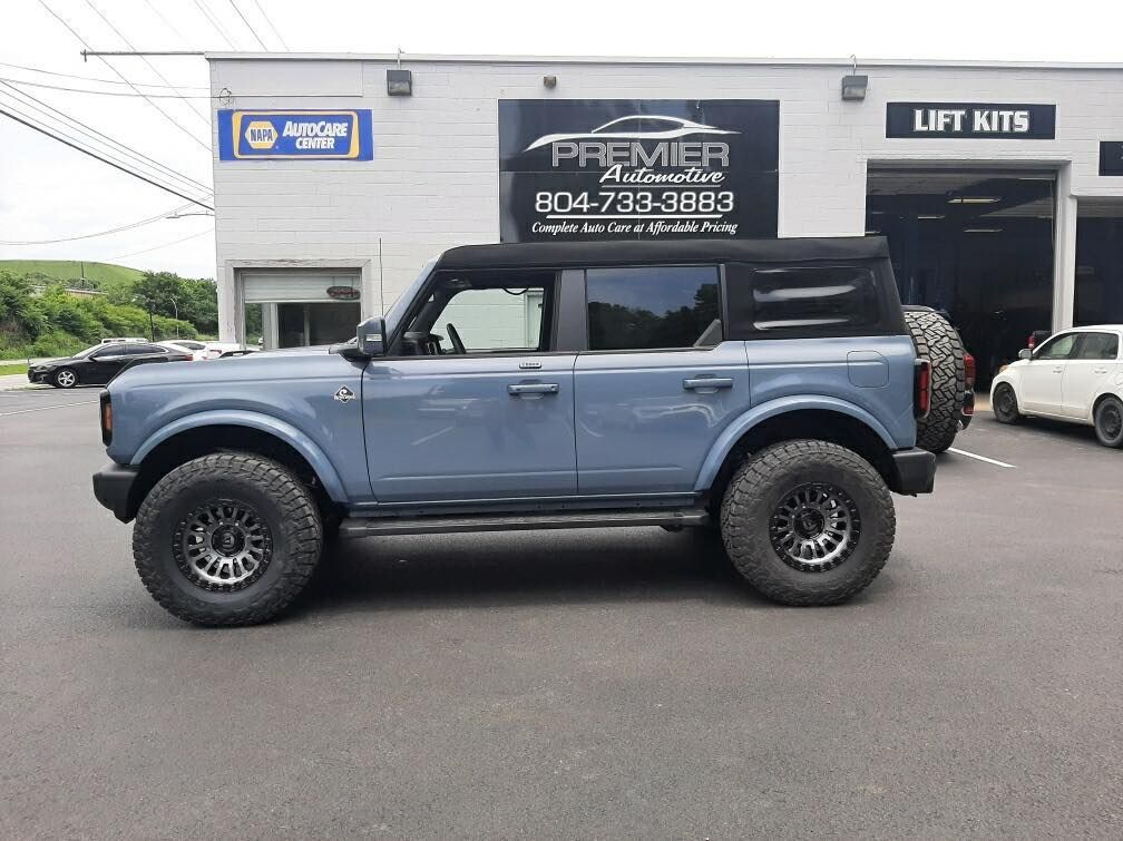 Premier Automotive Gallery Image