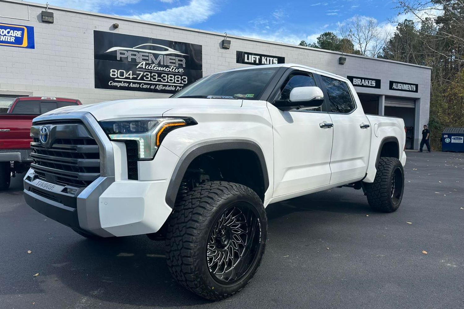 Premier Automotive Gallery Image