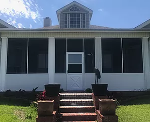 Black Screen On White House — New Orleans, LA — Mike's Patio Covers & Screenrooms