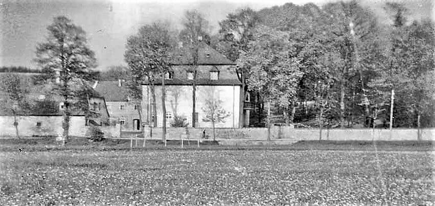 Rittergut Adlershof Umweltzentrum Oberlauterbach Vogtland NUZ - Blick in Gutshof © unbekannt