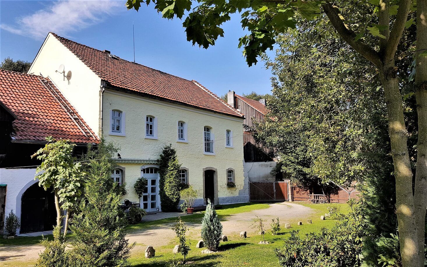 Rittergut Adlershof Umweltzentrum Oberlauterbach Vogtland NUZ - Westflügel © Jens Reiher