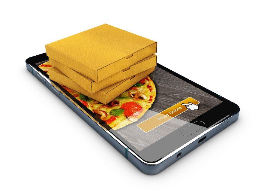 smartphone per prenotazione della pizza online