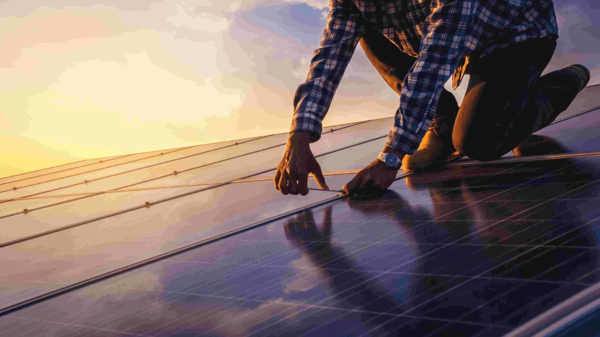 3 Tips to Extend the Life of Your Solar Panels