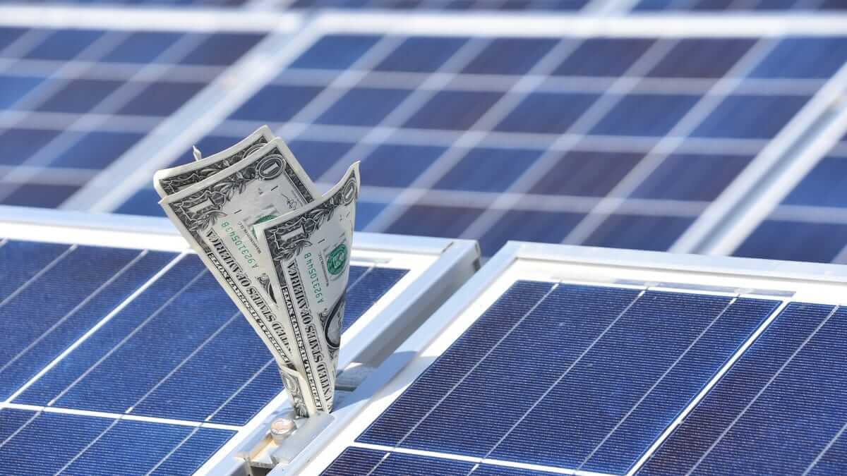 Save Money with Commercial Solar Power