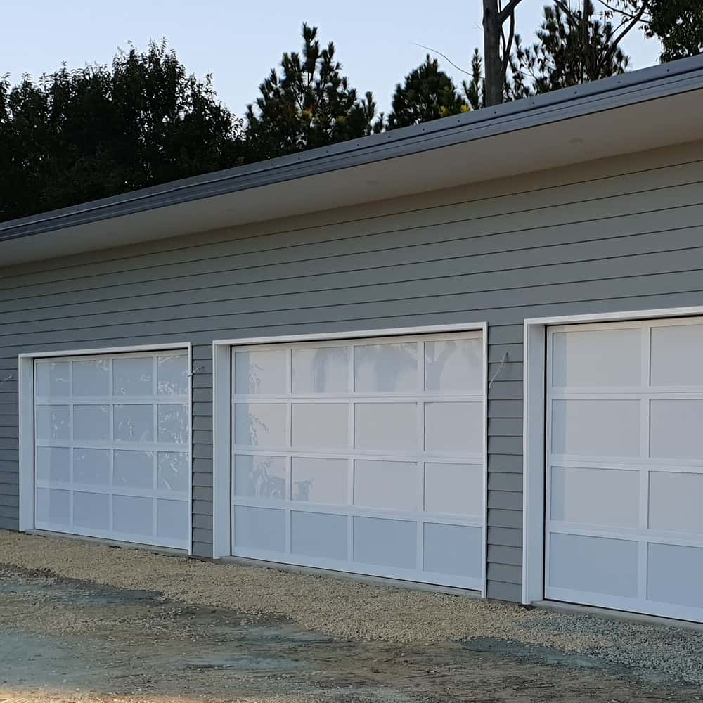 3 car garage