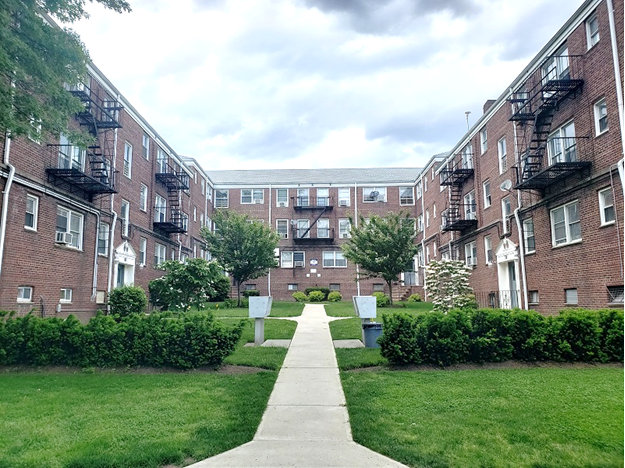 Summer St Apartments