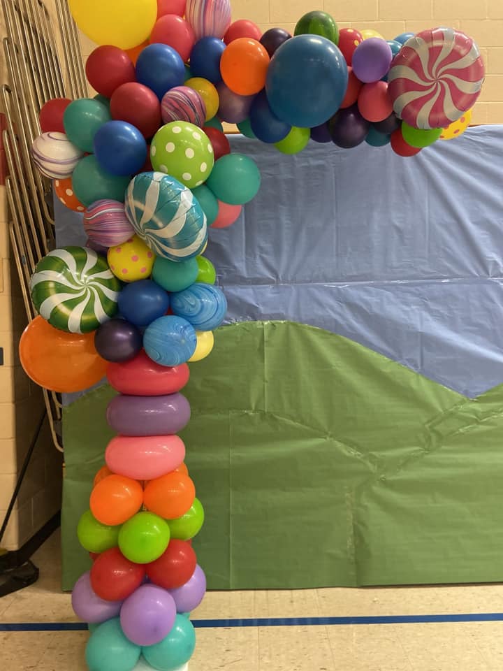 candy land balloon arch