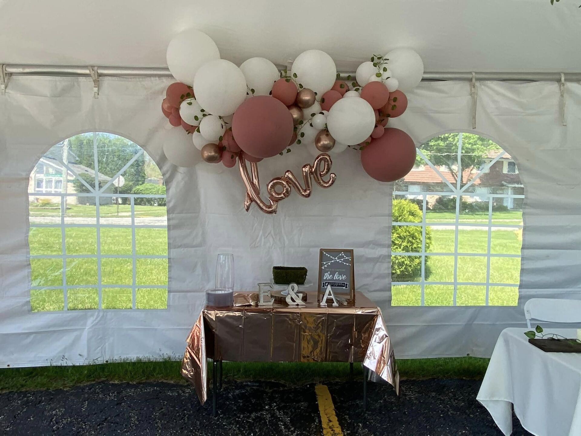 tent briday shower balloons