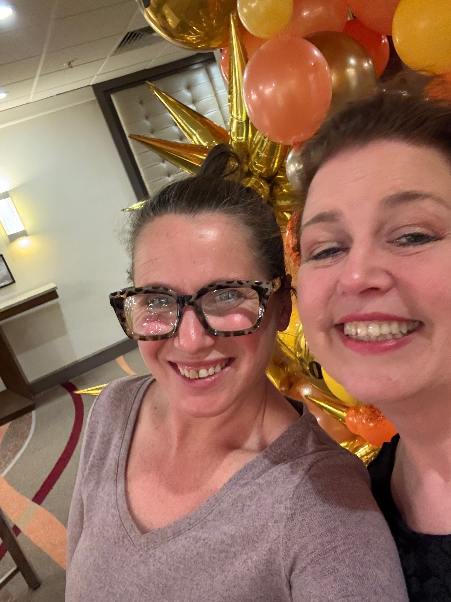 Alissa and Stacie Chase at Fulcrum, a business panel for balloon artists 