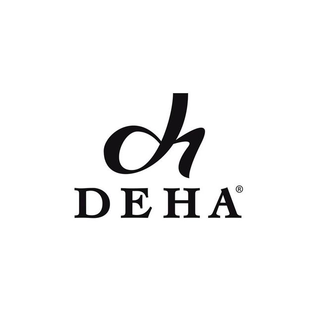 Logo DEHA con il simbolo "dh" stilizzato sopra la parola DEHA. La parola "DEHA" è scritta in maiuscolo e una piccola "R" è racchiusa in un cerchio alla fine.