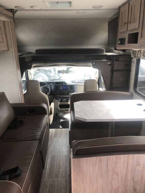 Class C RV Rentals from RV's To Go outside Portland, Oregon