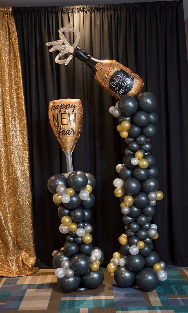 New Years Eve balloon cloumn