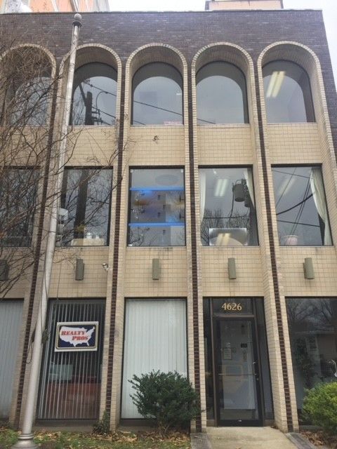 Outside of Building | Washington, D.C.| Lasso & Lasso