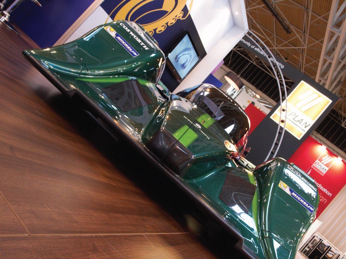 Vehicle exhibition stand floors