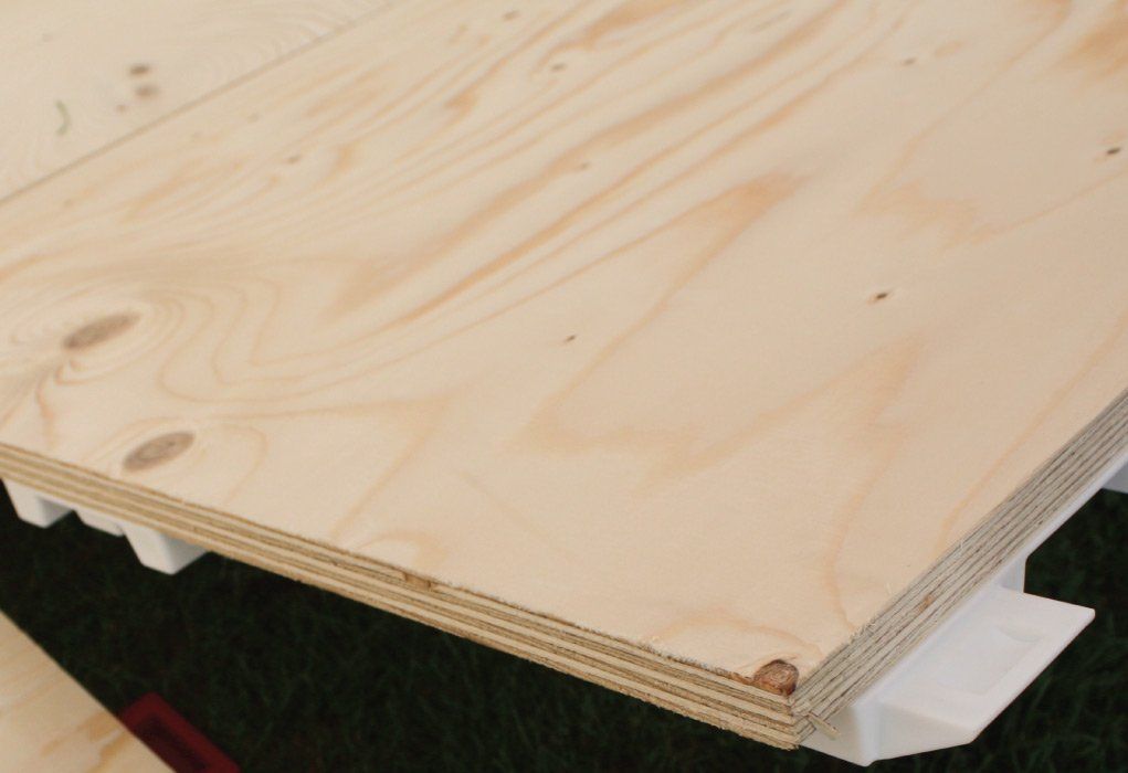 Spruce plywoodfor portable flooring and exhibition floors