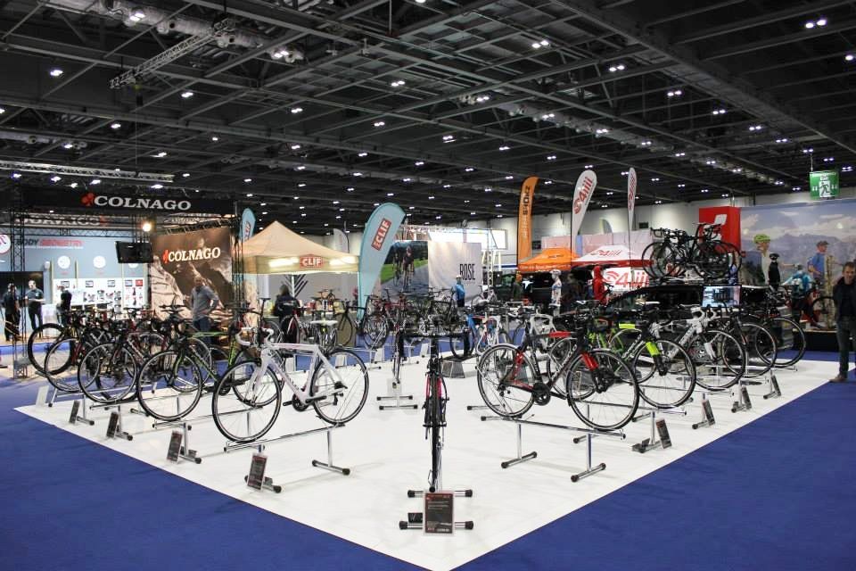 Light exhibitions floor panels