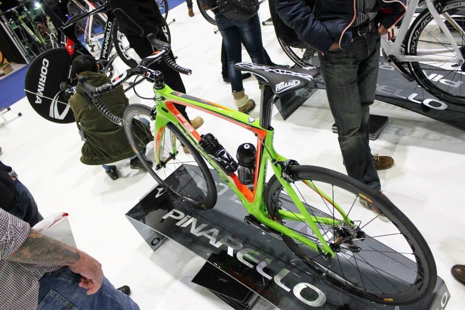 White Exhibition portable flooring