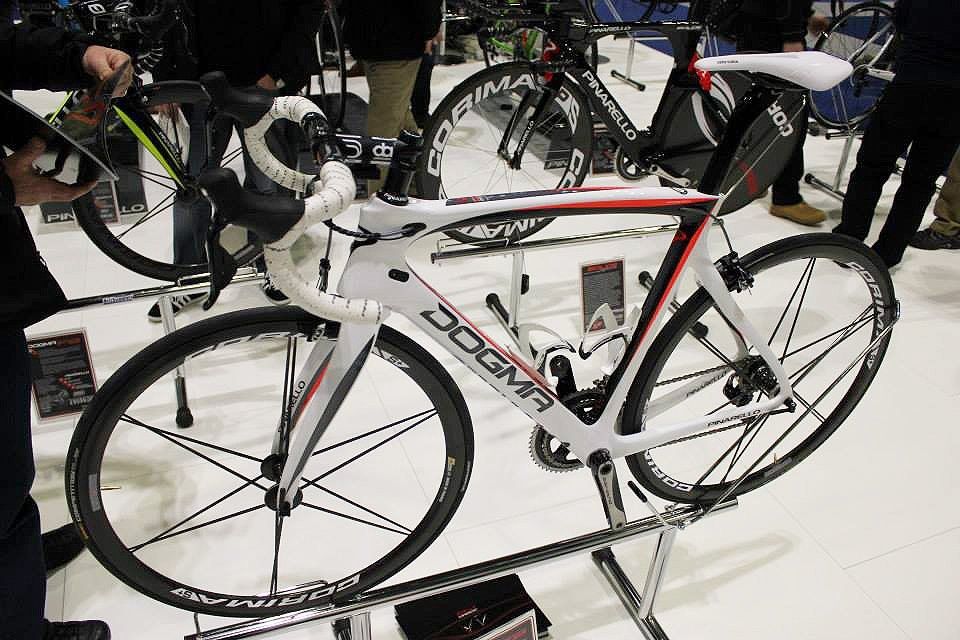 White Exhibition flooring panels