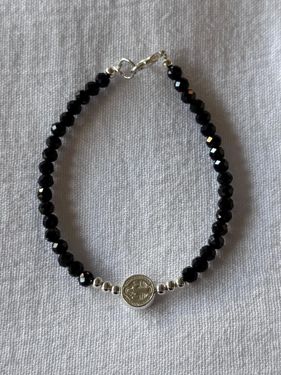 P35494 Pulsera Cristal Negro Con San Benito 18Cm