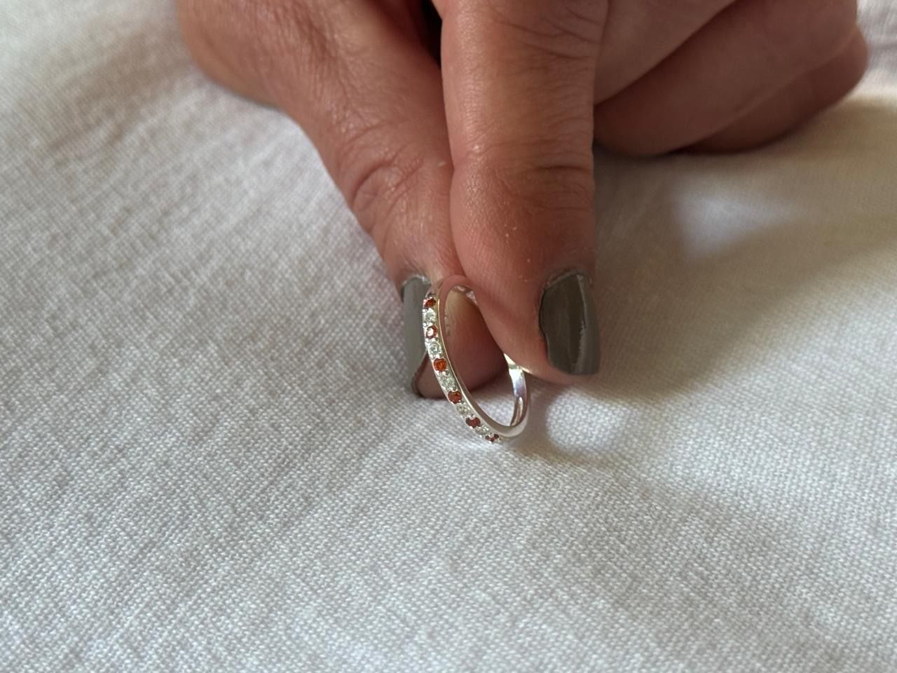 PR65888 Sin Fin talle 15 Cubic Rojo