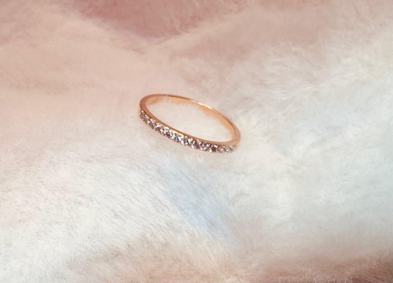 Anillo Medio Sin Fin Con Cubic