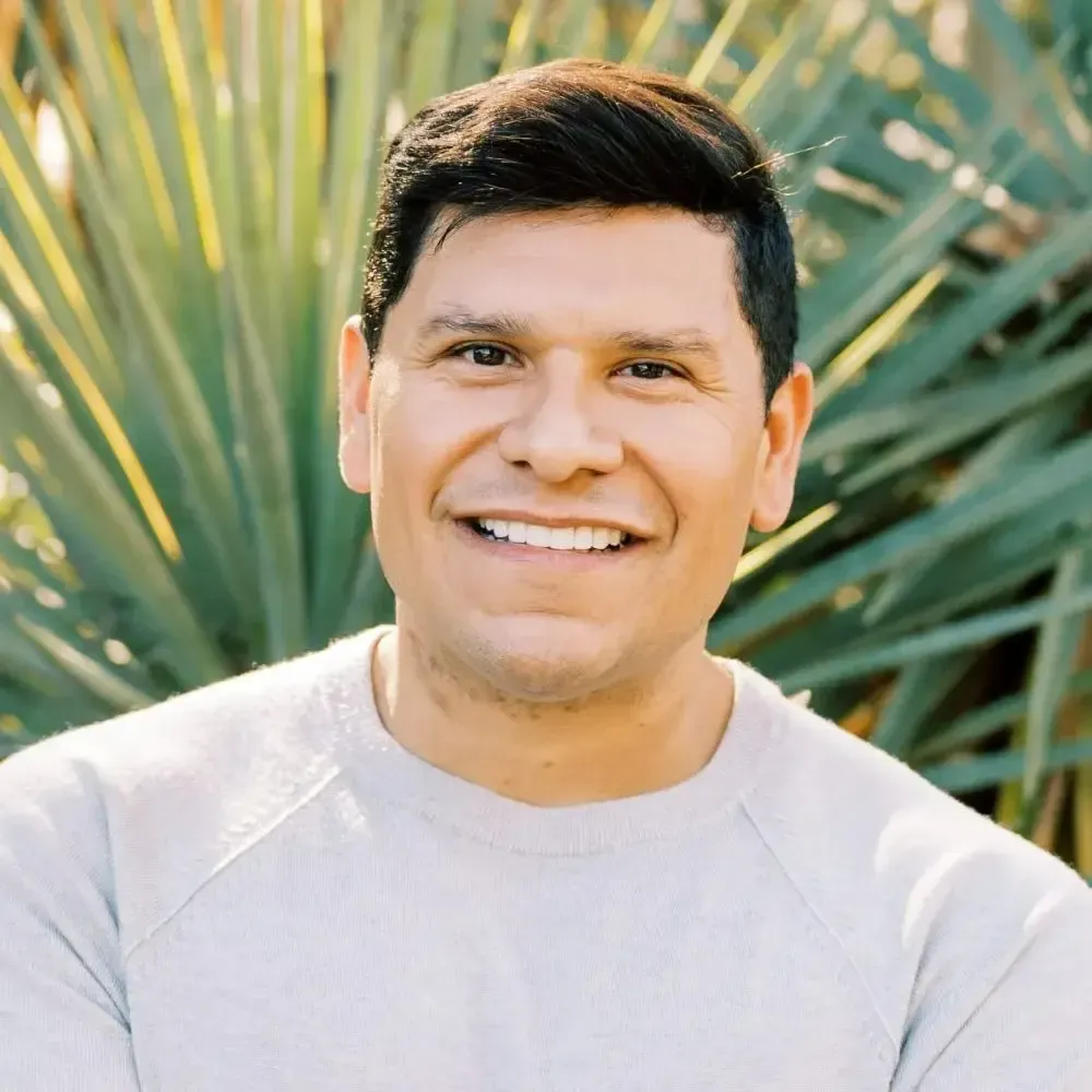 headshot of Eric Sandate