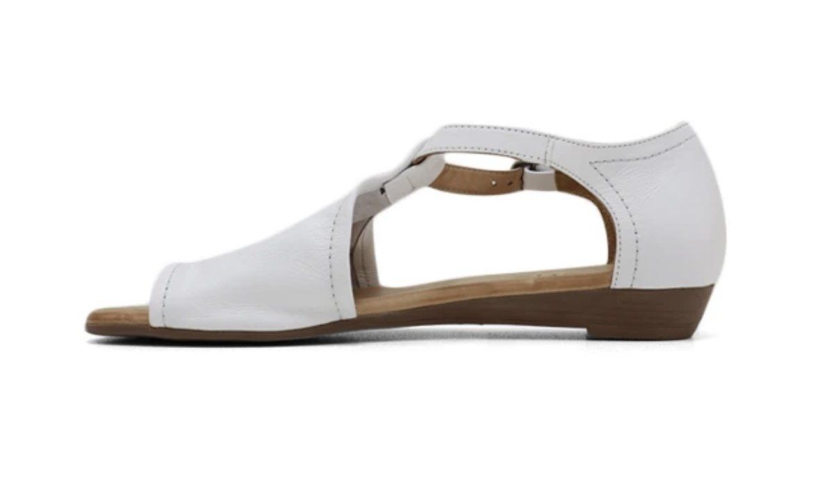 White Shoes— Sunshine Coast Boutique